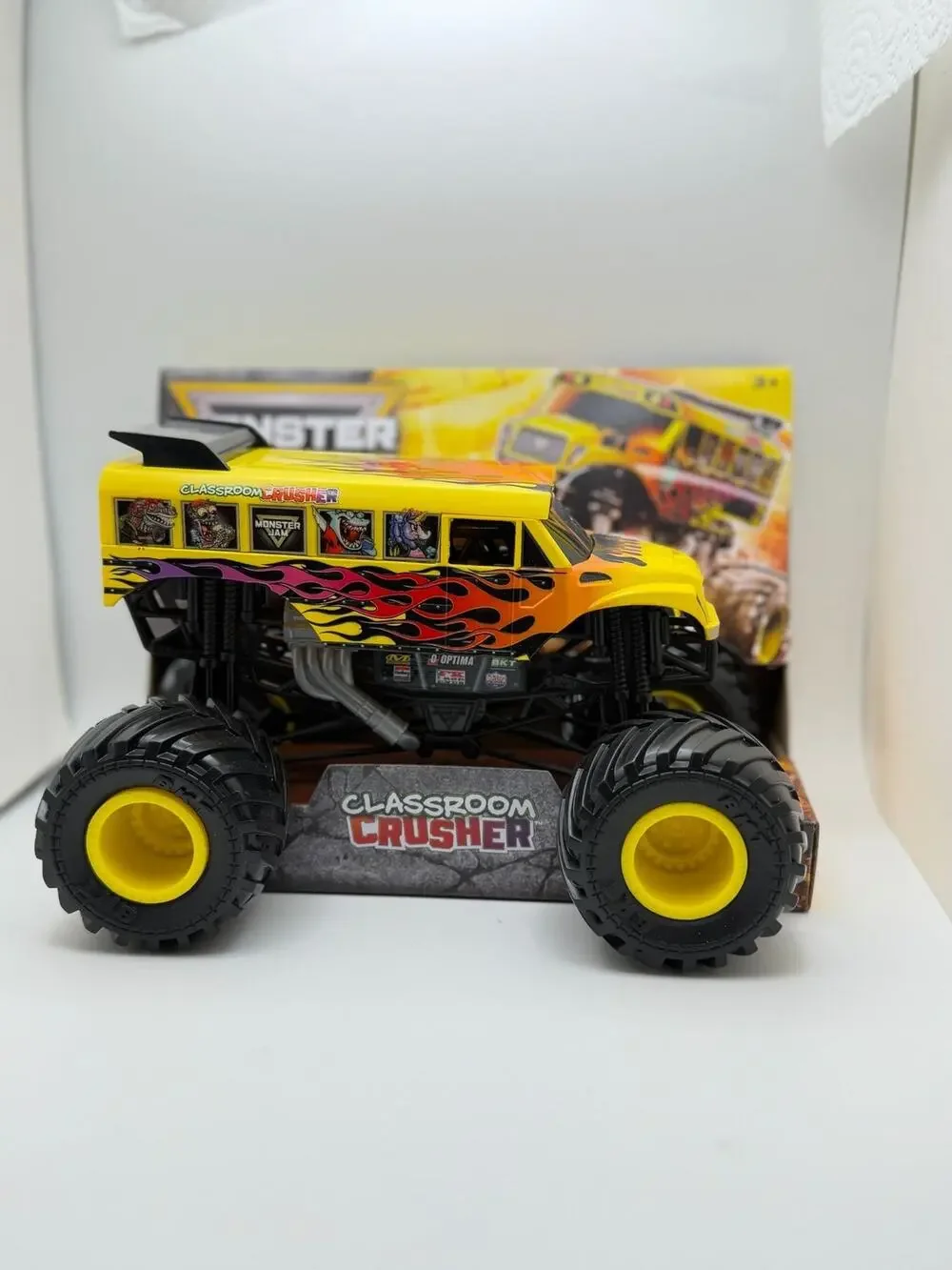Monster Jam Classroom Crusher Die-Cast Monster Truck Toy 1:64 Scale Bright Yello